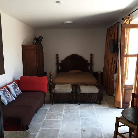 Vasilopoulos House * Τόχνη