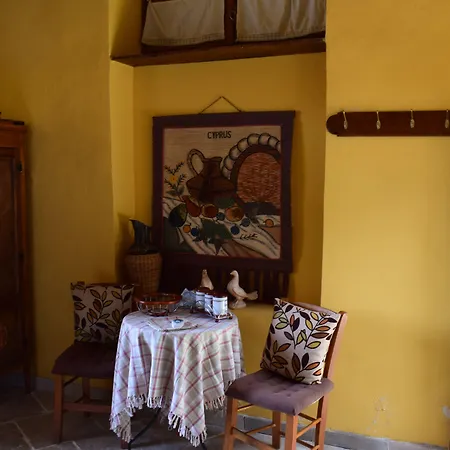 Vasilopoulos House Tochni