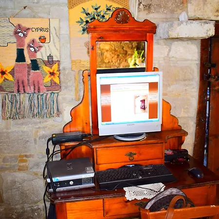 Vasilopoulos House Tochni